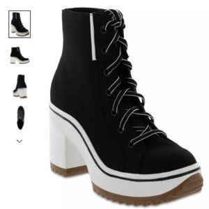 $89 NWT (8.5) MIA Zelia Boots